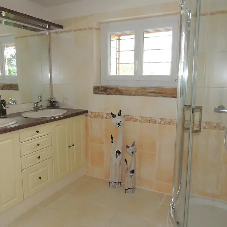 La Ferme Du Bourg 3* Eraines