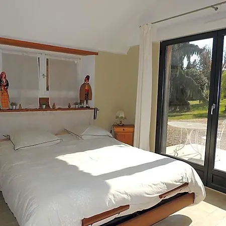 La Ferme Du Bourg Bed and breakfast